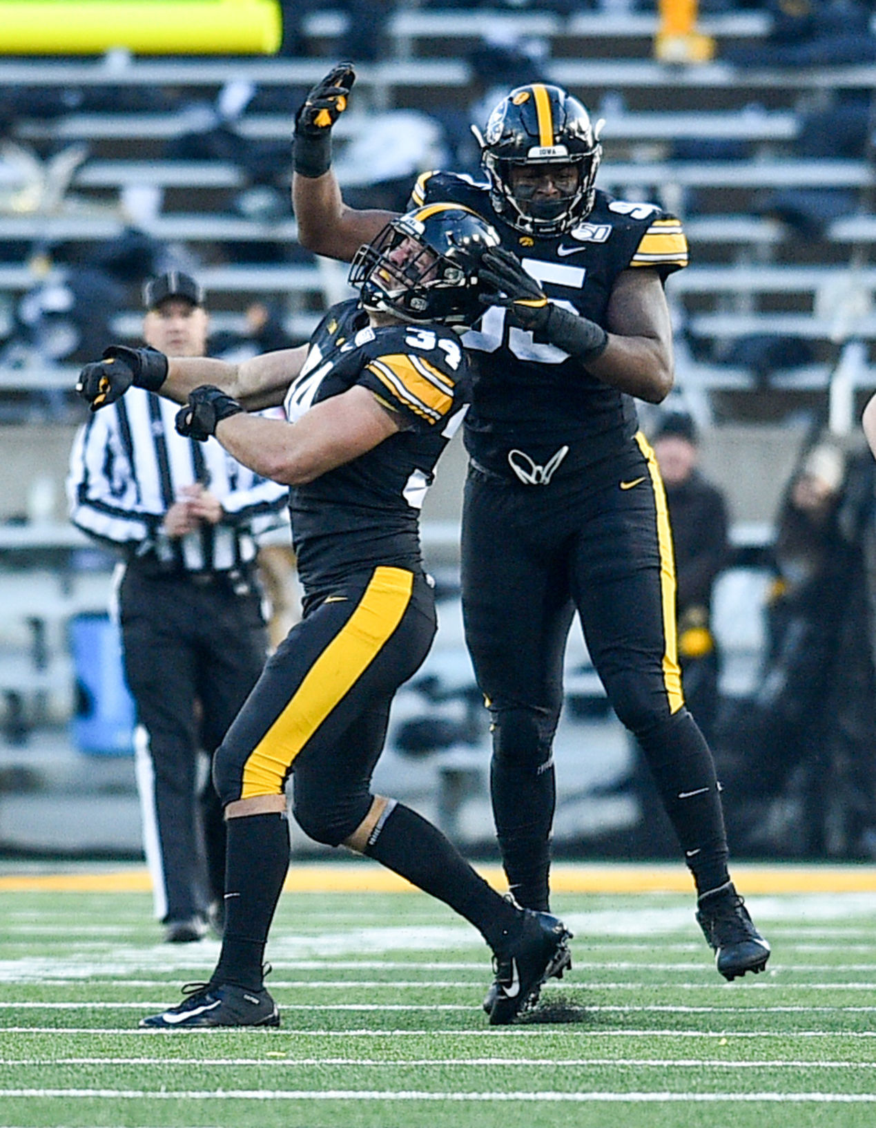 111619-qct-spt-iowa-minn-foot-141a.jpg